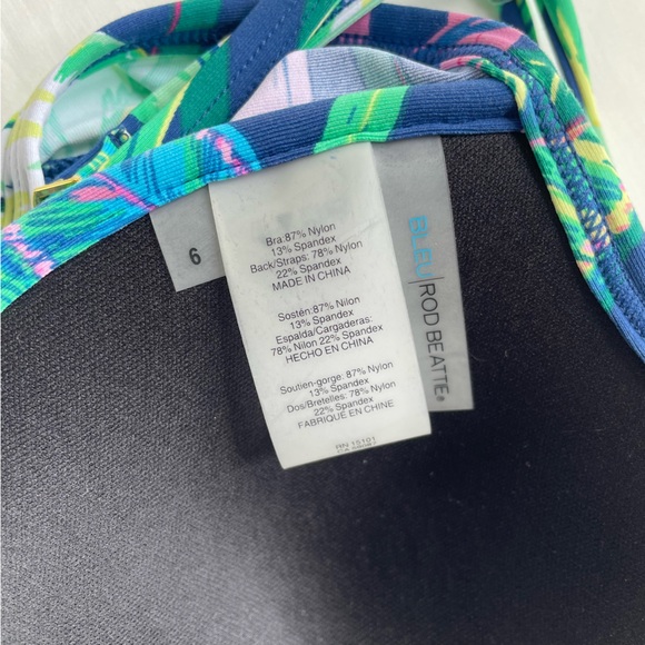 Bleu Rod Beattie Push-up Front Twist Tropical Bikini Swim Top Size 6 Navy - Picture 9 of 11